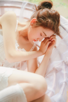 我的水嫩大学女友